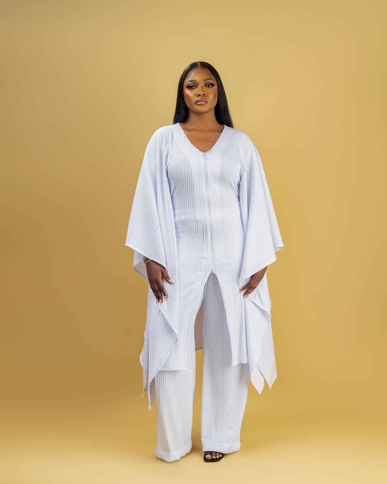 Amira Set image 0