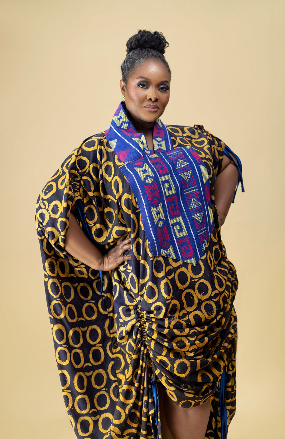 Lola Adire Bubu